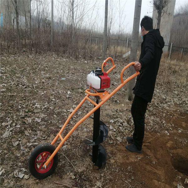 螺旋挖坑機(jī)怎么栽好小樹苗